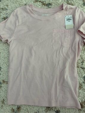 Hollister Light Pink Short Sleeve '26' Logo Tee